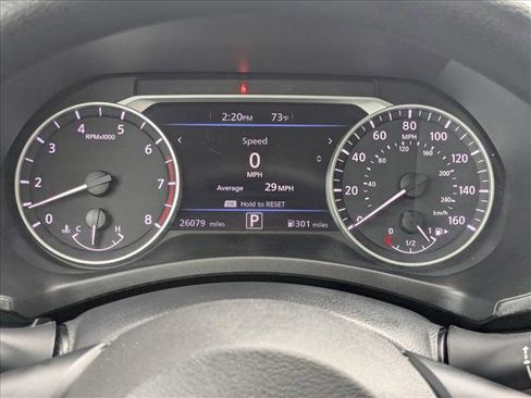 Used 2024 Nissan Sentra SV image 3