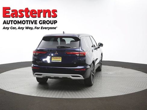 Used 2022 Mitsubishi Outlander SE AWD/4WD image 28