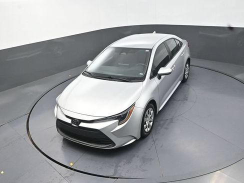 Used 2024 Toyota Corolla LE FWD image 25