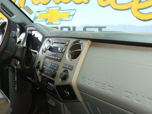 Used 2015 Ford F250 XLT image 10