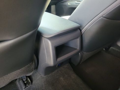 Used 2024 Toyota Camry SE FWD image 10