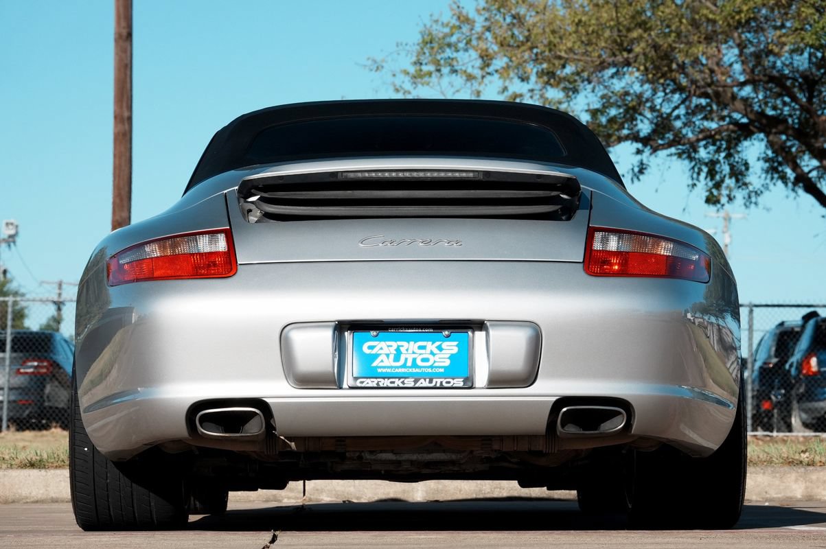 Used 2006 Porsche 911 Carrera 4 AWD/4WD image 17