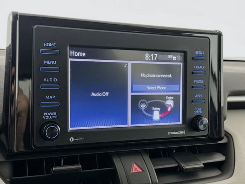 Used 2020 Toyota RAV4 XLE w/ Convenience Package image 14