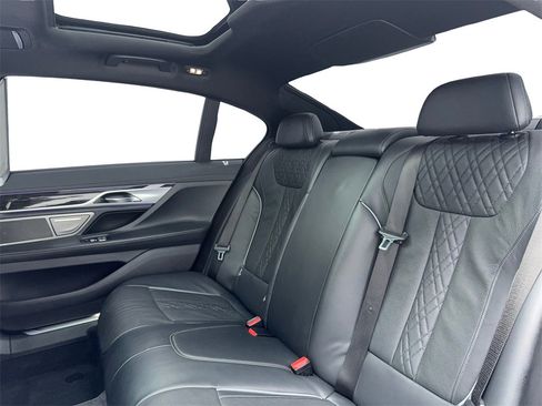 Used 2021 BMW 740i 740i M SPORT,NAV,CAM,PANO,CLMT w/ M Sport Package image 41