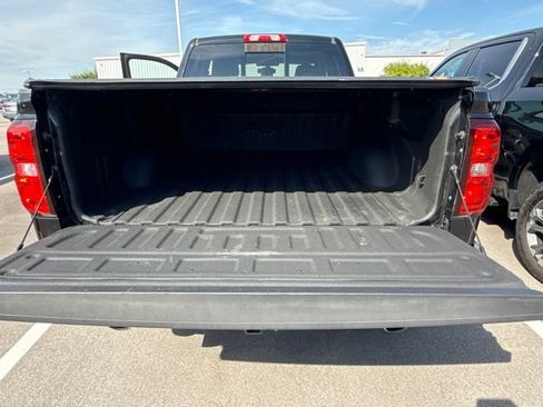 Used 2018 Chevrolet Silverado 1500 LT w/ All Star Edition AWD/4WD image 27
