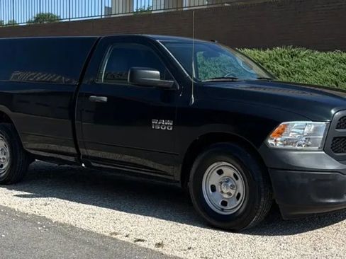 Used 2017 RAM 1500 Tradesman w/ Power & Remote Entry Group RWD image 3