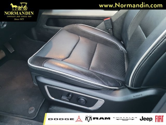 Used 2025 RAM 1500 Laramie AWD/4WD image 17