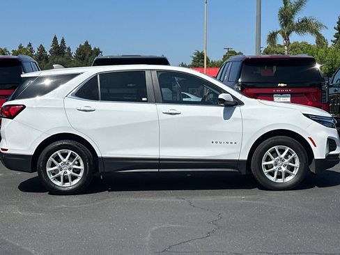 Used 2024 Chevrolet Equinox LT image 4