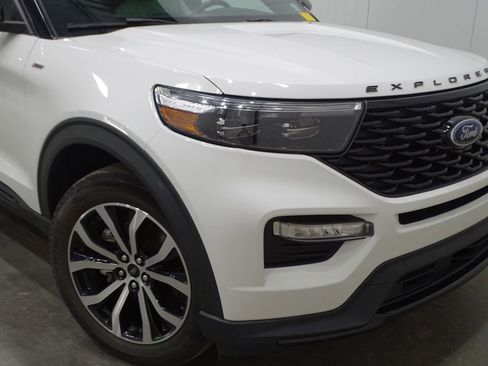 Used 2022 Ford Explorer ST-Line w/ Class IV Trailer Tow Package image 42