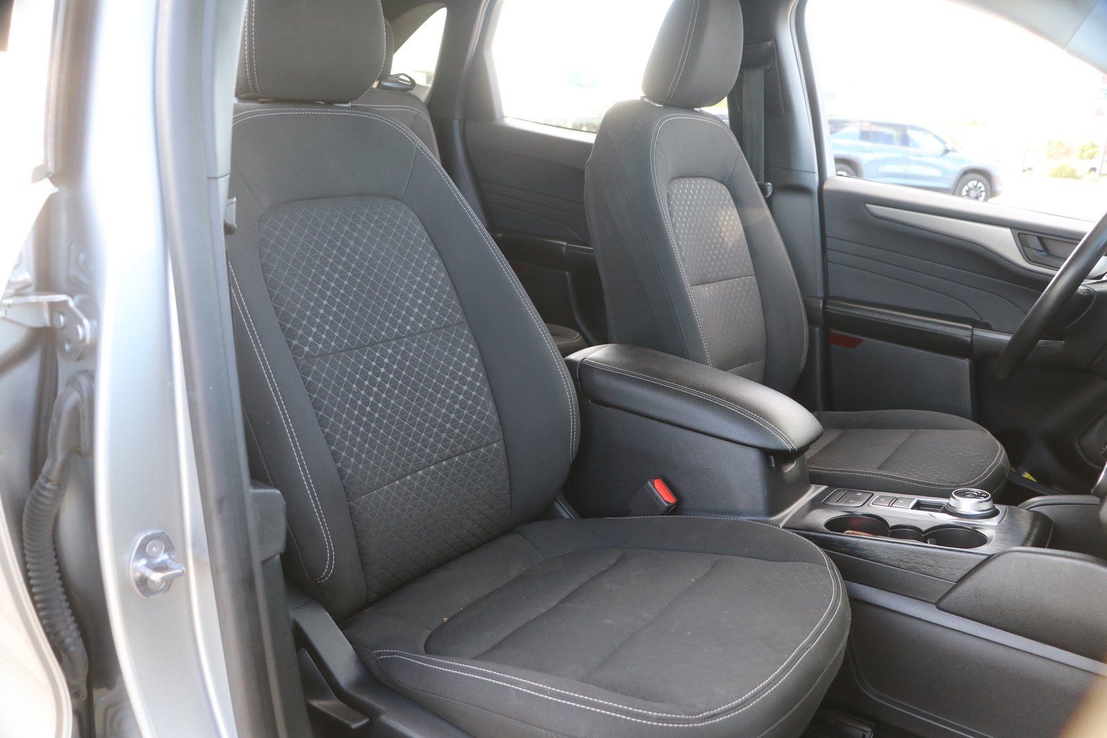 Used 2024 Ford Escape Active w/ Cold Weather Package FWD image 34