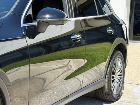 Used 2025 Mercedes-Benz GLC 300 image 4