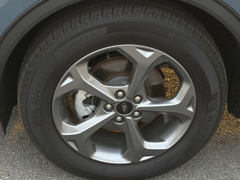 Used 2025 Ford Escape ST-Line image 6