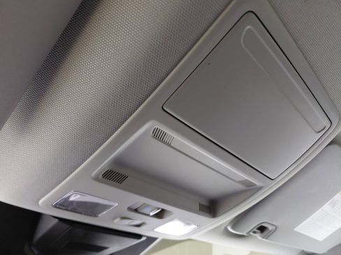 Certified 2024 Ford Ranger Lariat w/ Advanced Towing Package image 40