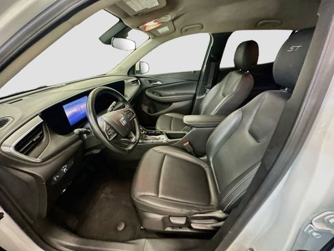 Used 2024 Buick Encore GX Sport Touring AWD/4WD image 13