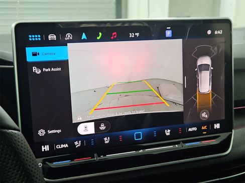 New 2026 Volkswagen Golf image 31