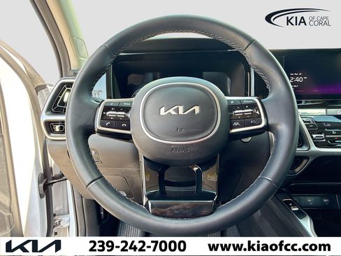 Used 2022 Kia Sorento S image 37