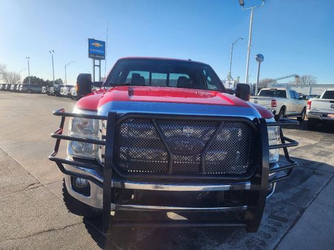 Used 2016 Ford F250 XLT w/ XLT Value Package image 2