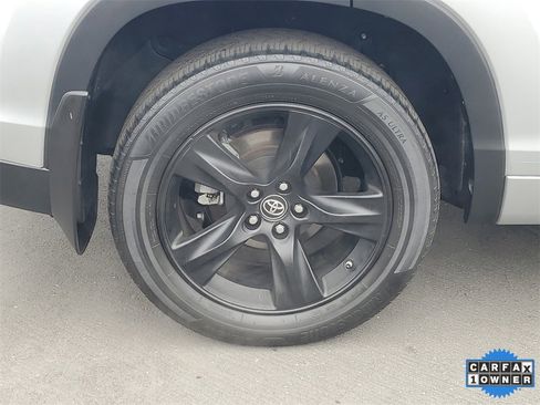 Used 2017 Toyota Highlander Limited image 6