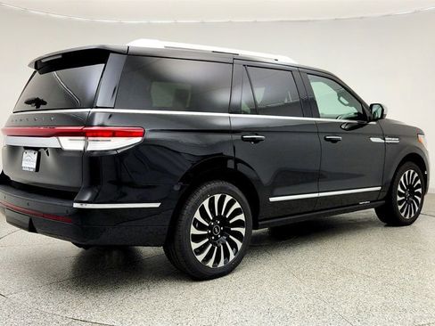 Used 2022 Lincoln Navigator Black Label AWD/4WD image 5