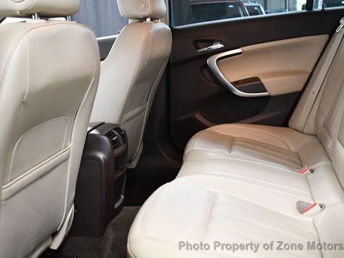 Used 2012 Buick Regal Leather image 24