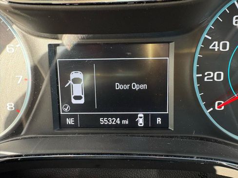 Used 2017 Chevrolet Cruze LS FWD image 42