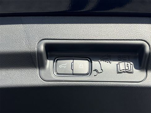 New 2026 Ford Explorer Platinum image 26