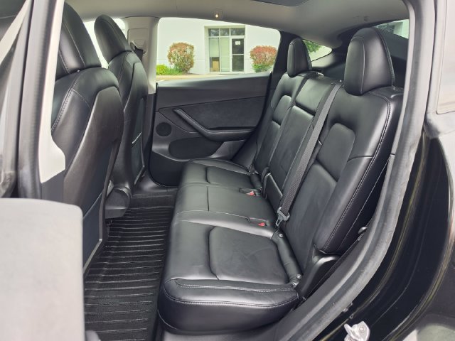Used 2020 Tesla Model Y Long Range AWD/4WD image 25
