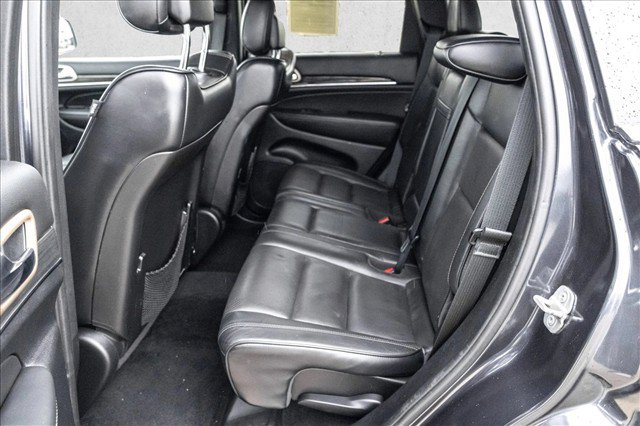 Used 2014 Jeep Grand Cherokee Overland AWD/4WD image 22