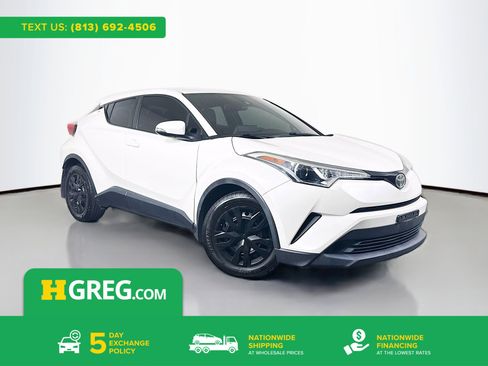 Used 2019 Toyota C-HR LE FWD image 1