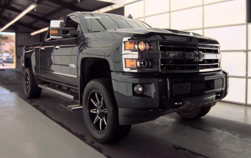 Used 2019 Chevrolet Silverado 2500 High Country w/ Duramax Plus Package AWD/4WD image 1