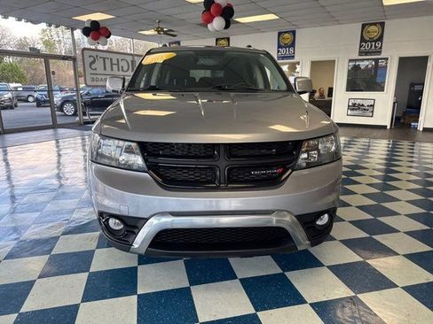 Used 2017 Dodge Journey Crossroad image 2