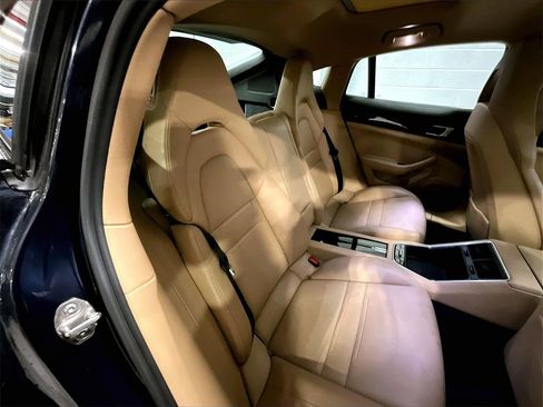 Certified 2019 Porsche Panamera 4 image 21