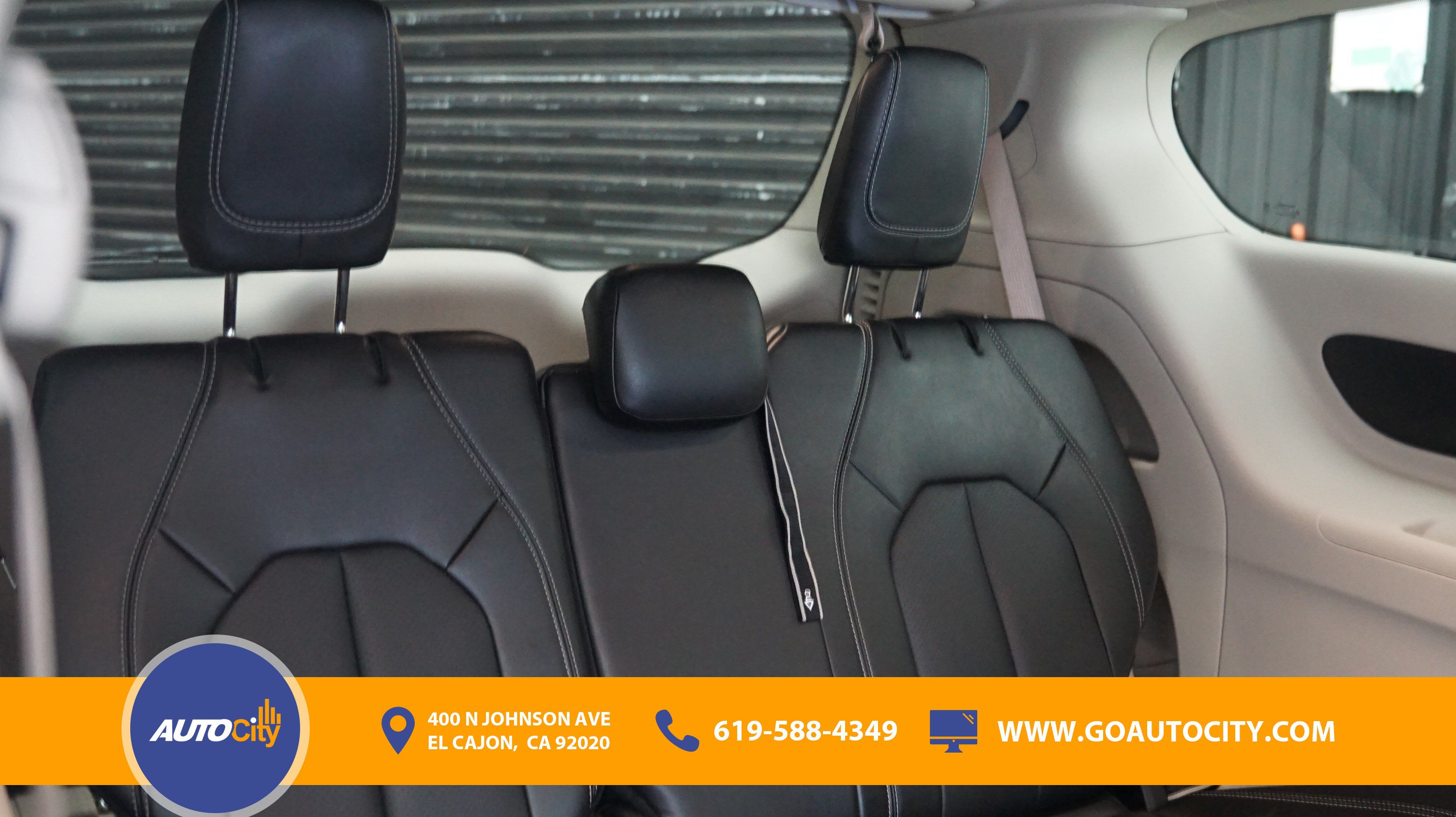 Used 2024 Chrysler Pacifica Touring-L FWD image 15