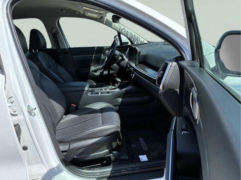 Used 2025 Kia Sorento X-Line EX AWD/4WD image 14