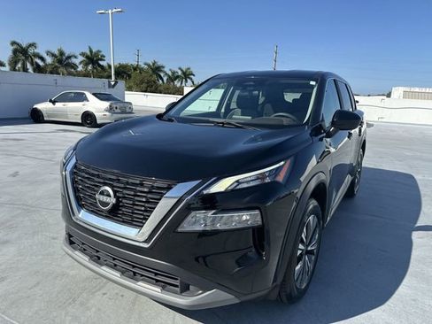 Used 2023 Nissan Rogue SV image 20