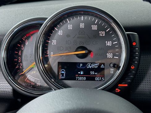 Used 2017 MINI Cooper 4-Door Hardtop FWD image 12
