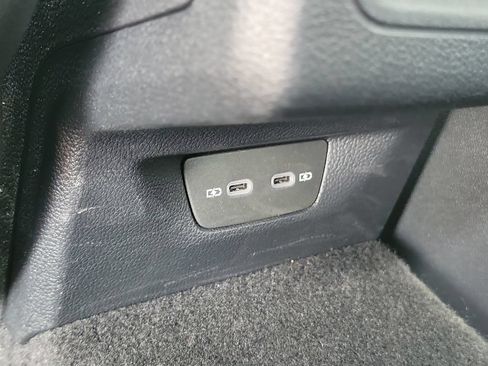 Used 2024 Volkswagen GTI SE FWD image 20
