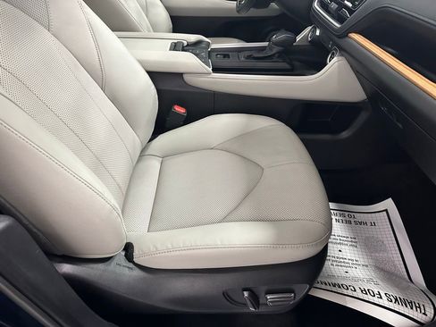 Used 2025 Toyota Grand Highlander Limited image 66