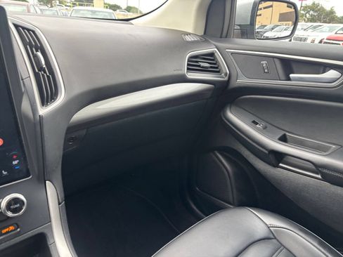 Used 2024 Ford Edge SEL AWD/4WD image 35