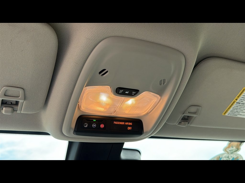 Used 2023 Buick Encore GX Select w/ Sport Touring Package FWD image 17