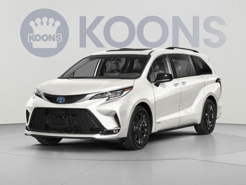 Used 2024 Toyota Sienna XSE w/ XSE Plus Package AWD/4WD image 1