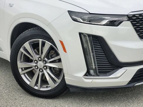 Used 2023 Cadillac XT6 Premium Luxury FWD image 3