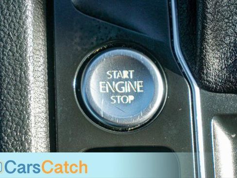 Used 2018 Volkswagen Atlas SE image 37