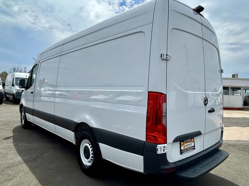 Used 2023 Mercedes-Benz Sprinter 2500 image 3