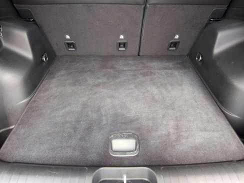 Used 2021 Jeep Cherokee Latitude Lux w/ Comfort/Convenience Group image 23