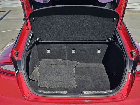 Used 2019 Kia Stinger Premium image 11