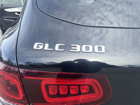 Used 2021 Mercedes-Benz GLC 300 image 29