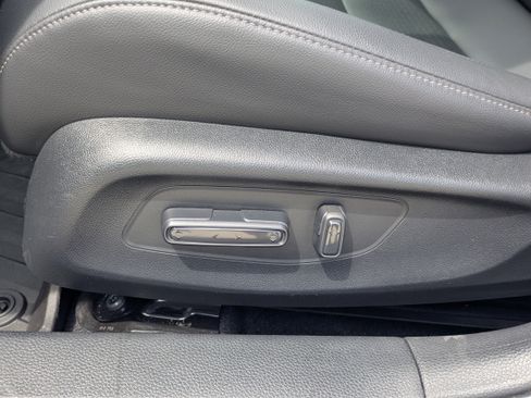 Used 2024 Honda Civic Sport Touring image 6