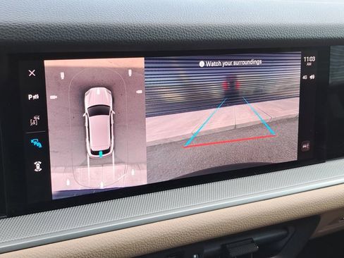 Certified 2024 Porsche Cayenne image 33