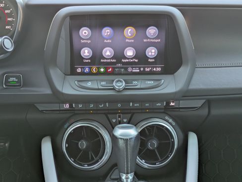 Used 2021 Chevrolet Camaro LT w/ Technology Package image 5